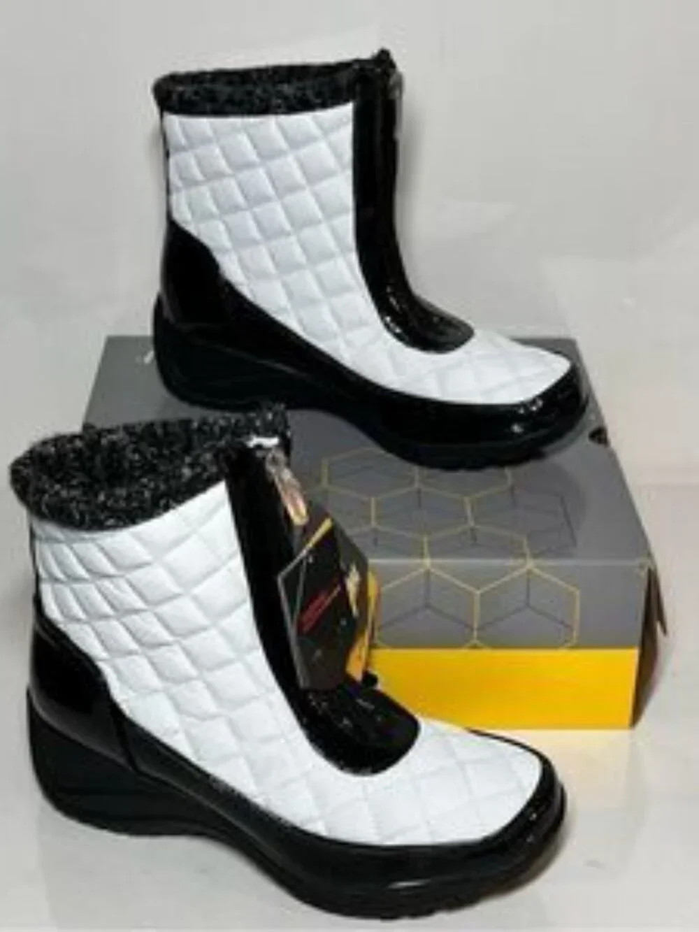 Khombu Megan Waterproof Front-Zip Winter Boots